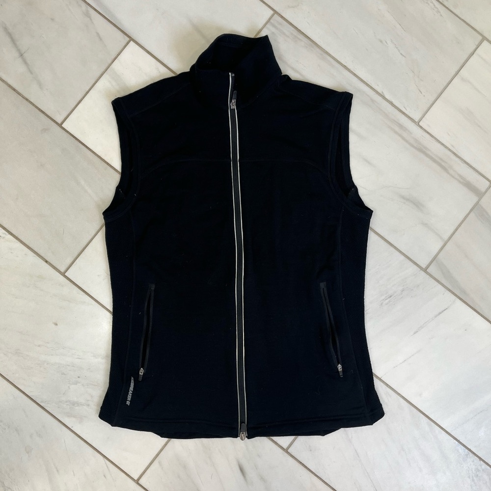 Icebreaker men’s merino wool vest, black size large